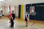 9a.jpg (6215 bytes)